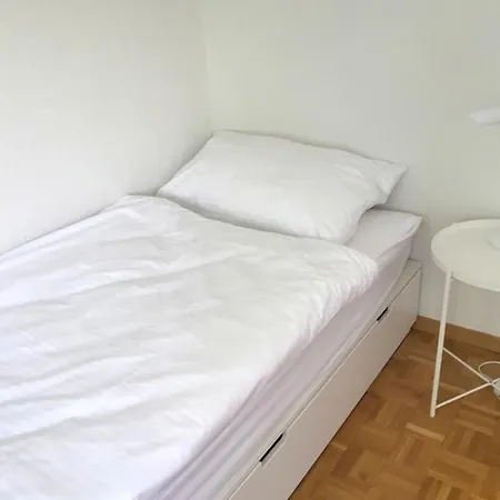 Charmantes Appartment Διαμέρισμα Zollikofen